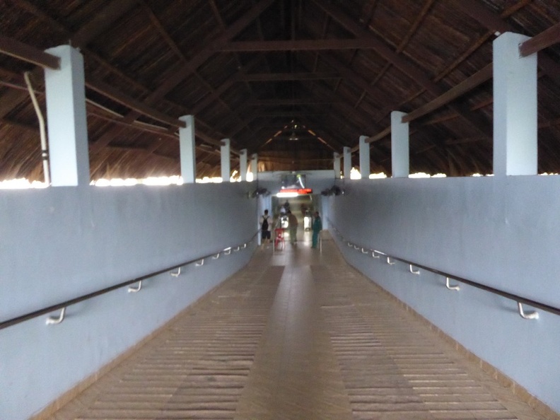 cu-chi-tunnels-vietnam-005