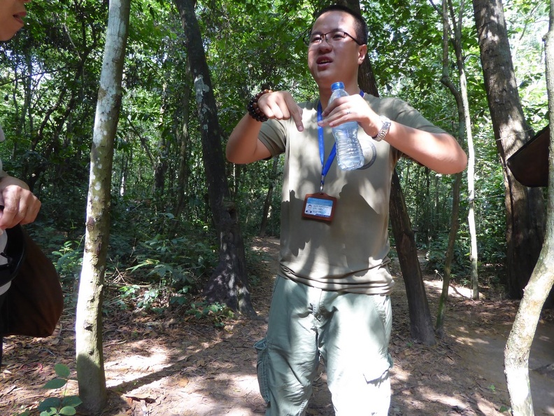 cu-chi-tunnels-vietnam-012