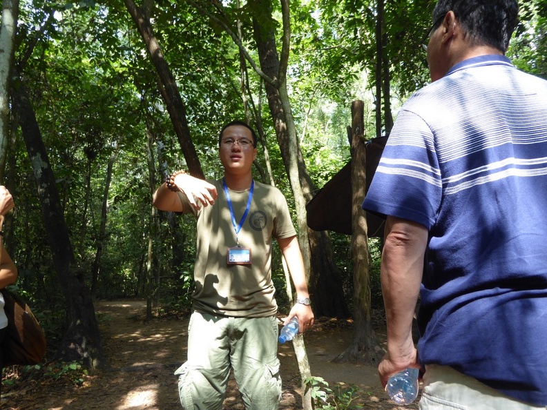 cu-chi-tunnels-vietnam-013