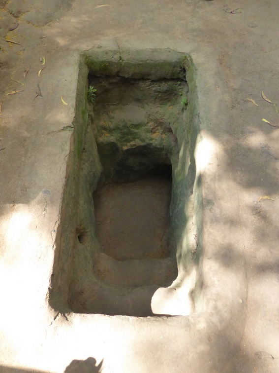 cu-chi-tunnels-vietnam-018