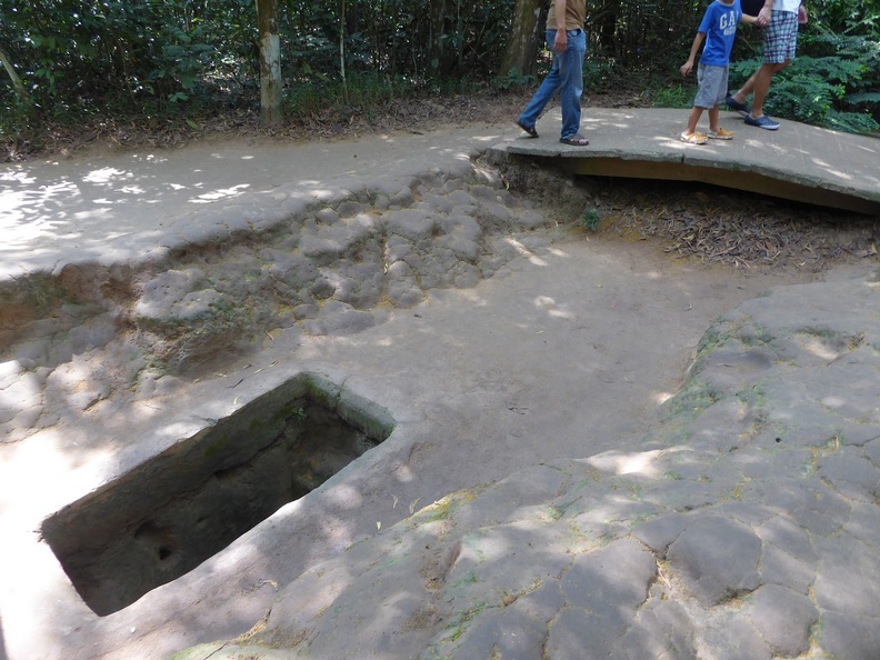 cu-chi-tunnels-vietnam-020