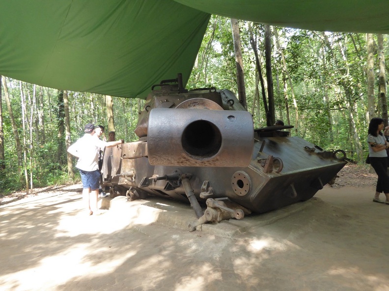 cu-chi-tunnels-vietnam-030