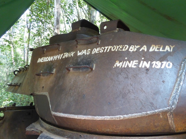 cu-chi-tunnels-vietnam-031