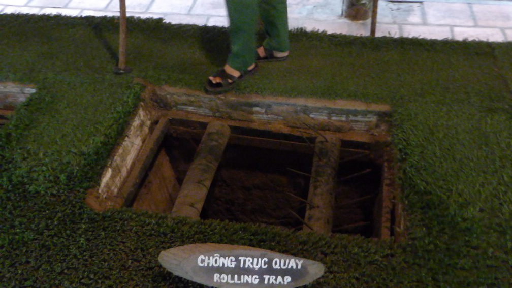 cu-chi-tunnels-vietnam-036