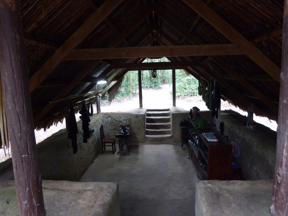 cu-chi-tunnels-vietnam-068