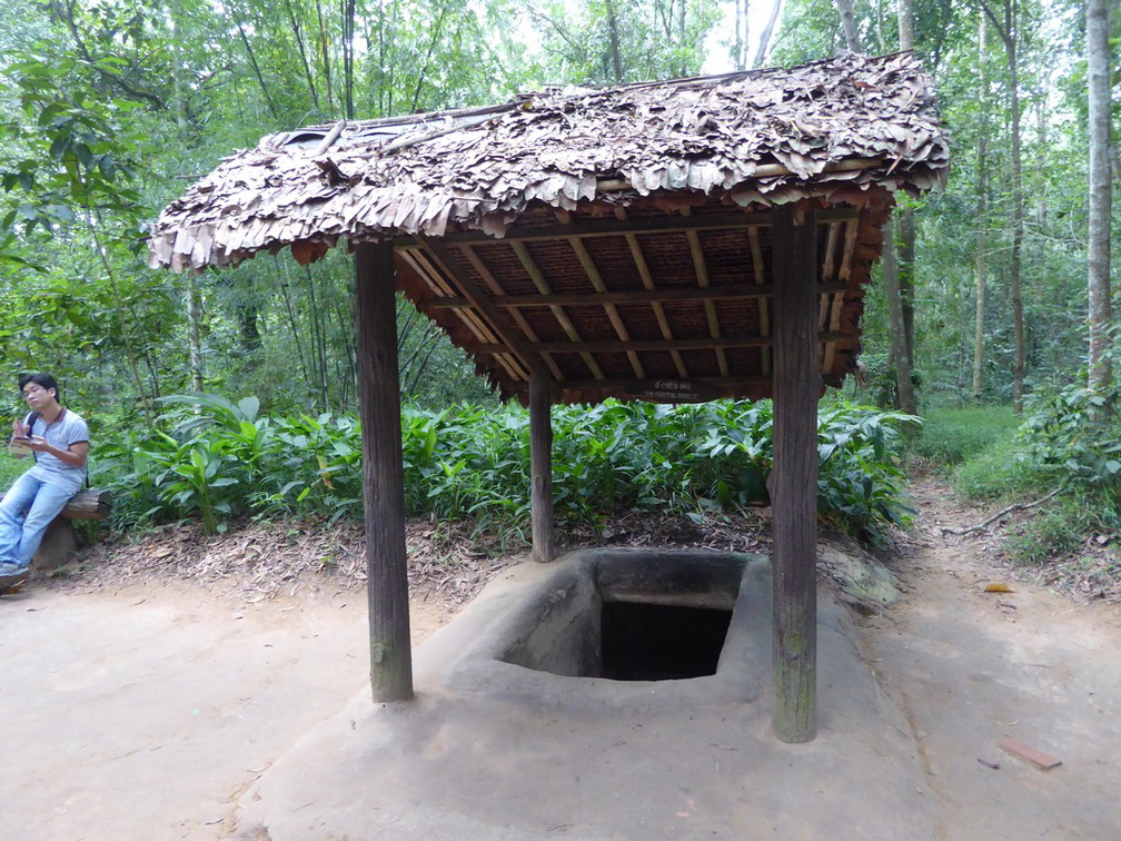 cu-chi-tunnels-vietnam-069