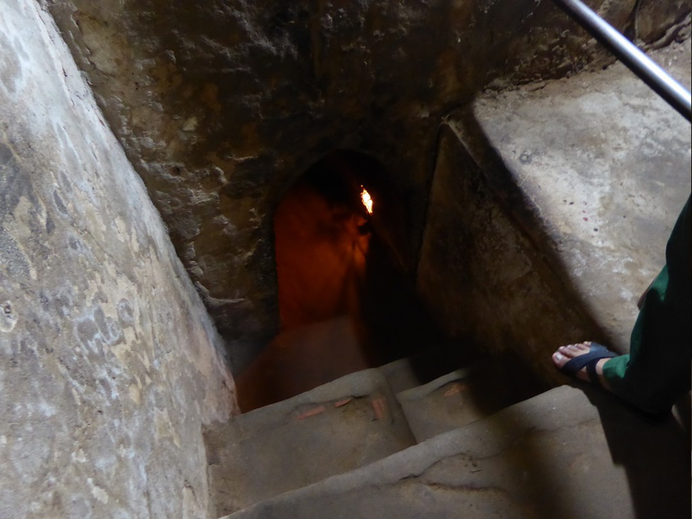 cu-chi-tunnels-vietnam-070