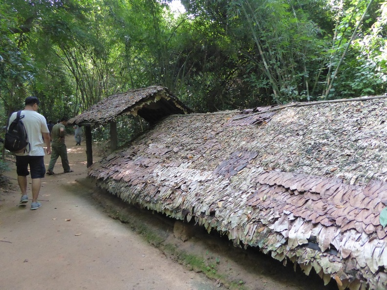 cu-chi-tunnels-vietnam-073
