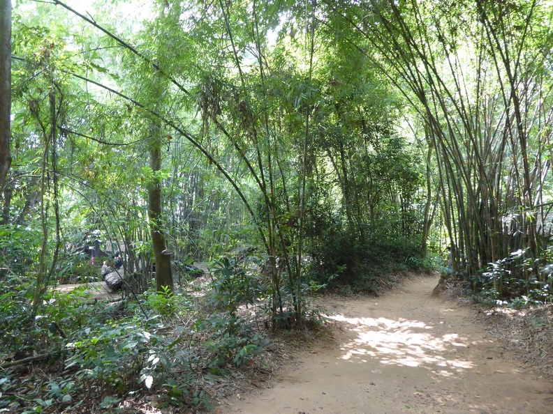 cu-chi-tunnels-vietnam-076