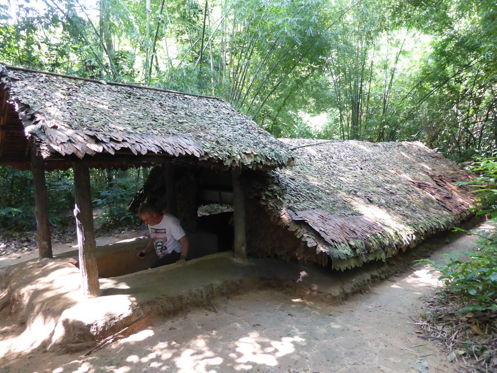 cu-chi-tunnels-vietnam-077