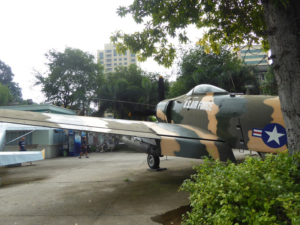 hochiminh-war-remants-museum-016