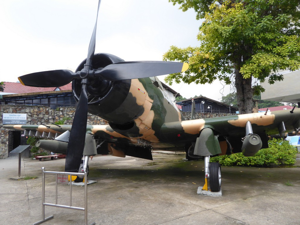 hochiminh-war-remants-museum-017