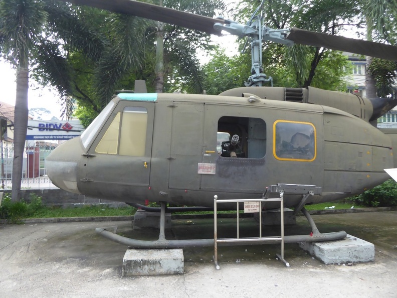 hochiminh-war-remants-museum-018