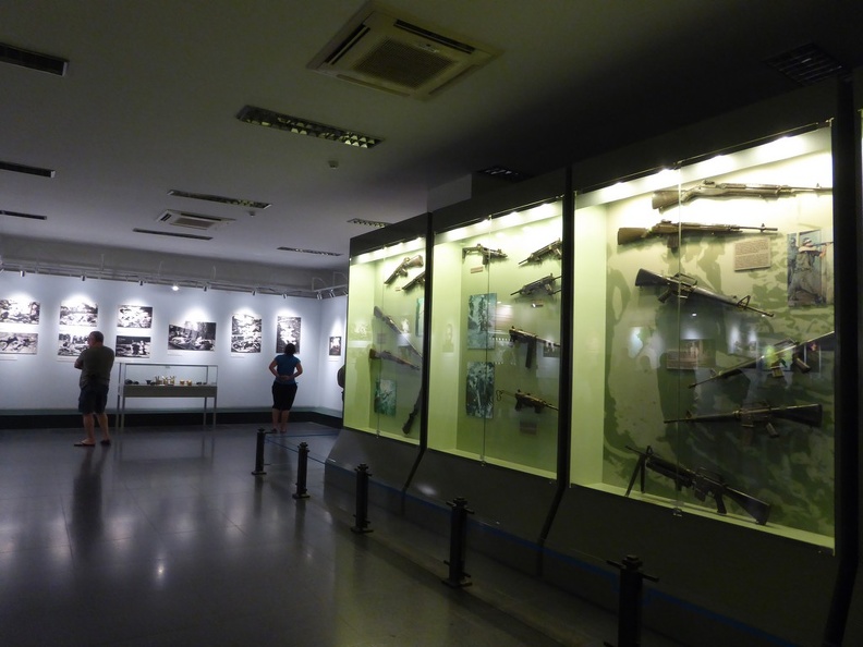 hochiminh-war-remants-museum-047