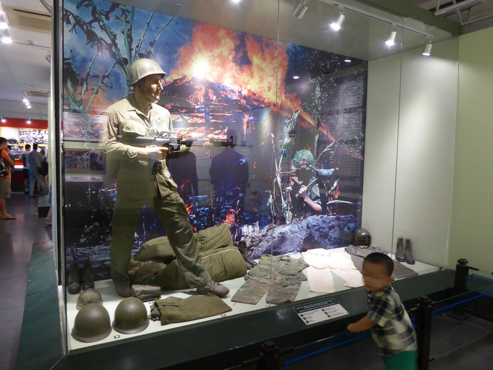 hochiminh-war-remants-museum-066