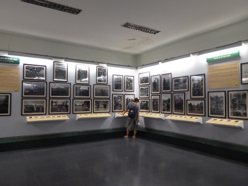 hochiminh-war-remants-museum-074.jpg