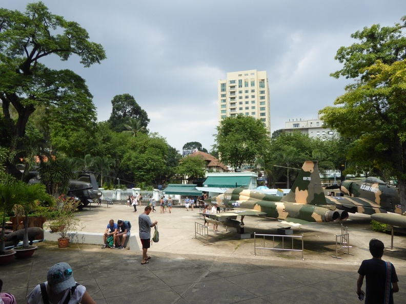 hochiminh-war-remants-museum-087