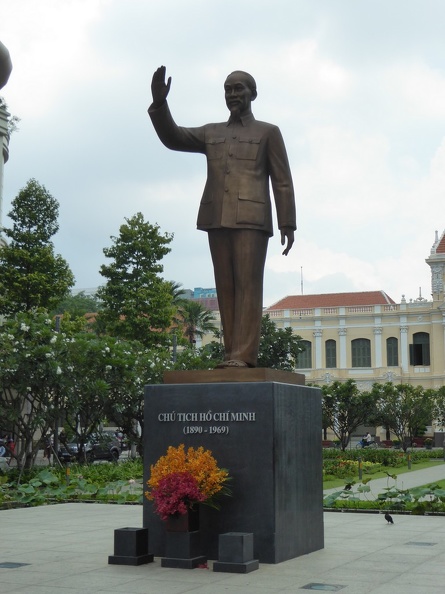 ho-chi-minh-city-vietnam-090