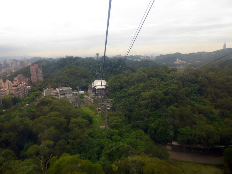 taipei-maokung-hill-gondola-tea-15.jpg