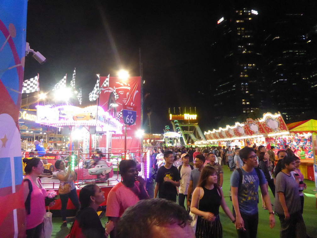 marina-bay-carnival-18-024