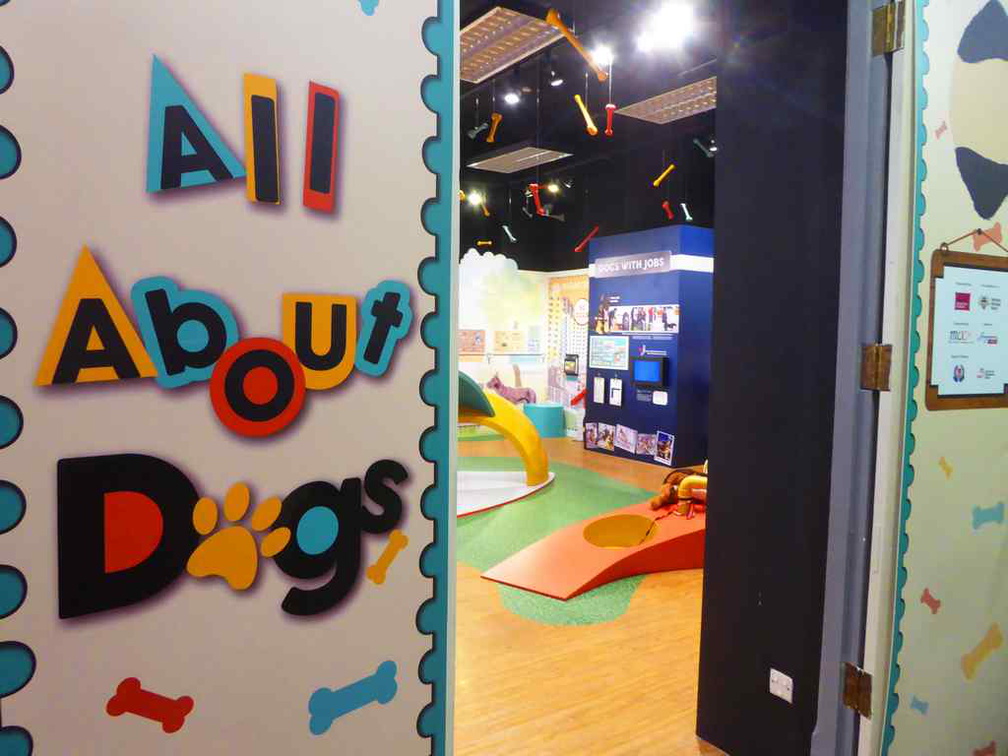 all-about-dogs-philatelic-museum-01