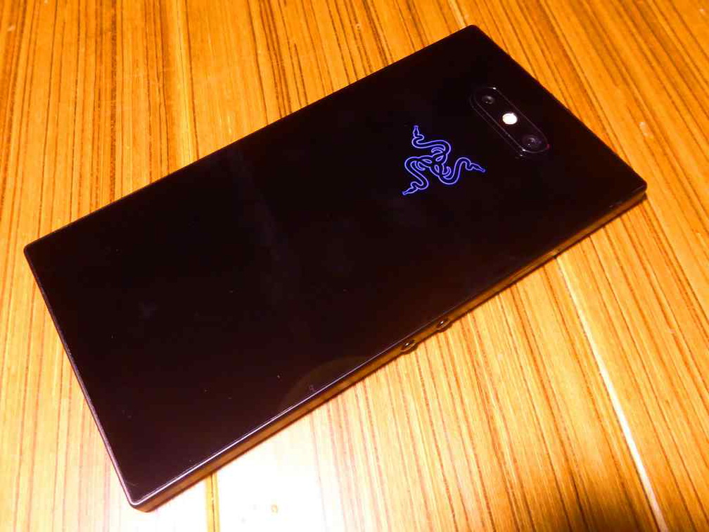 razer-phone-2-sg-05