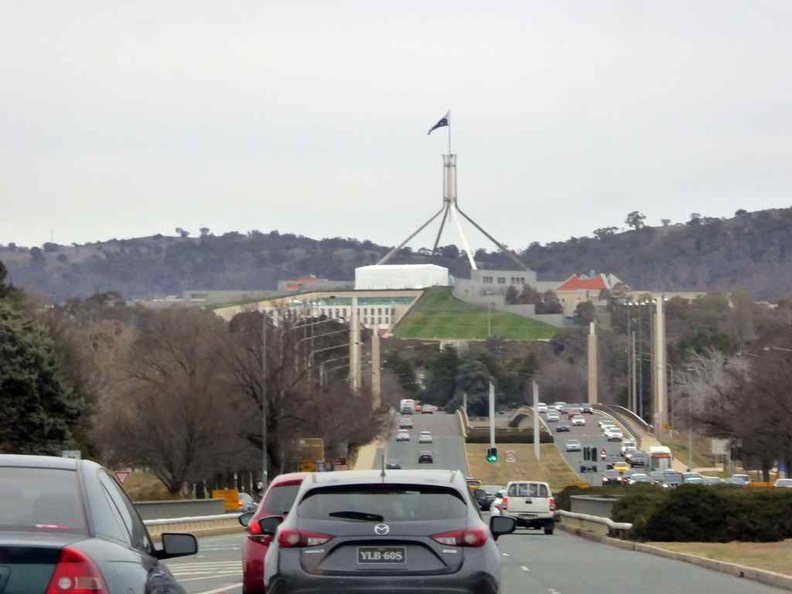 australian-parliament-canberra-01.jpg