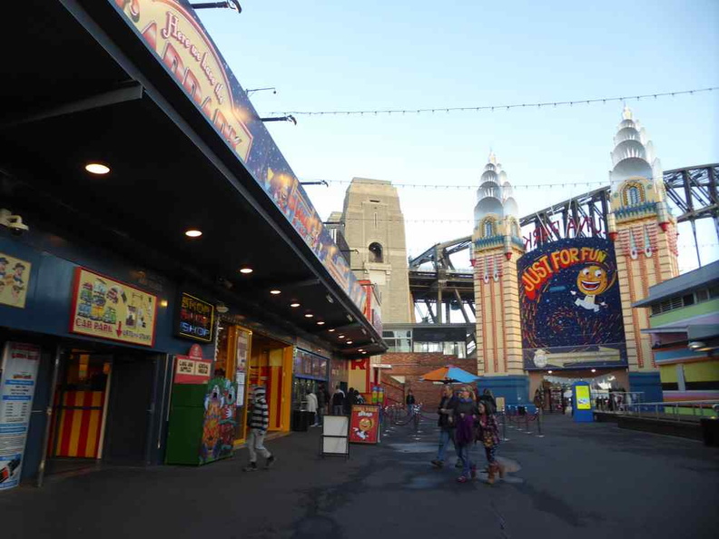 sydney-luna-park-06.jpg