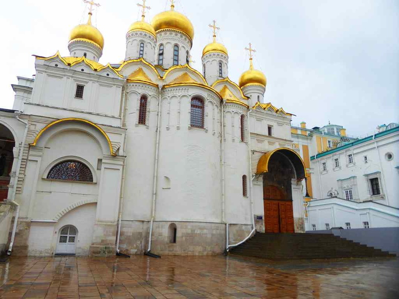 moscow-inner-kremlin-square-07