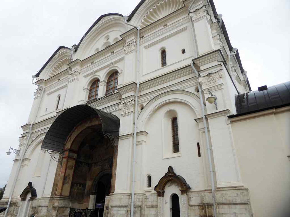 moscow-inner-kremlin-square-08