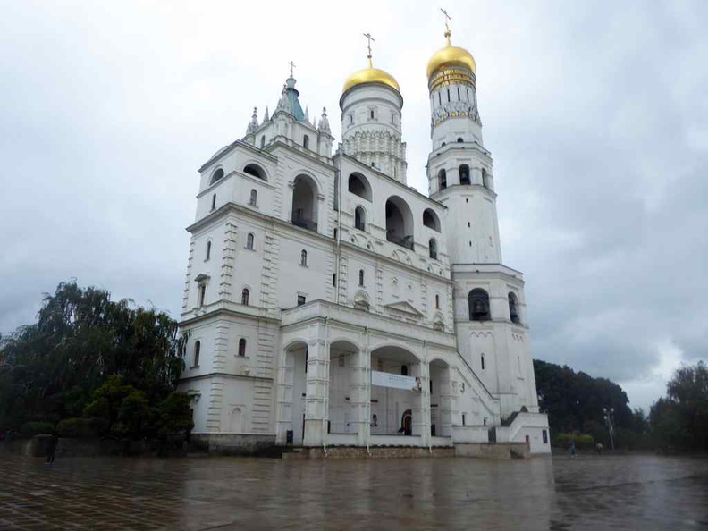 moscow-inner-kremlin-square-12