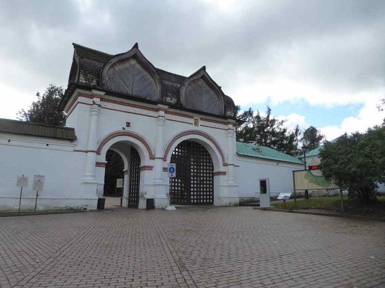 kolomenskoye-church-09.jpg