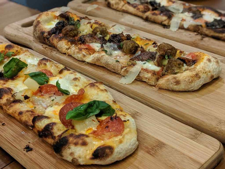 plank-sourdough-pizza-08