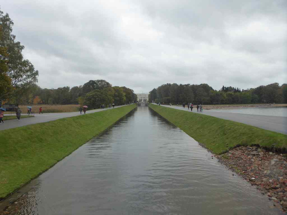 peterhof-grand-palace-010