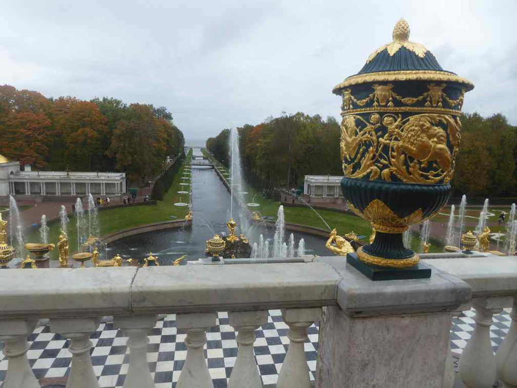 peterhof-grand-palace-024