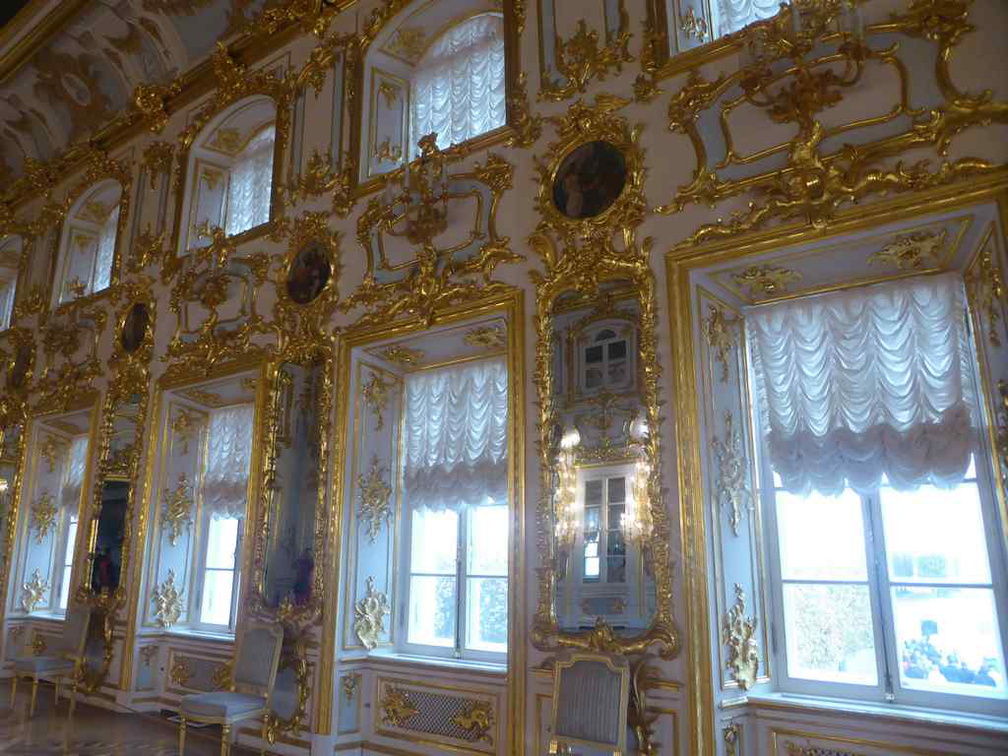 peterhof-grand-palace-030