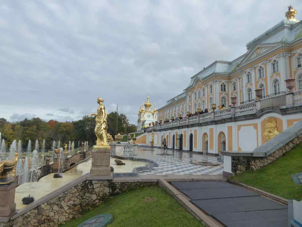 peterhof-grand-palace-052