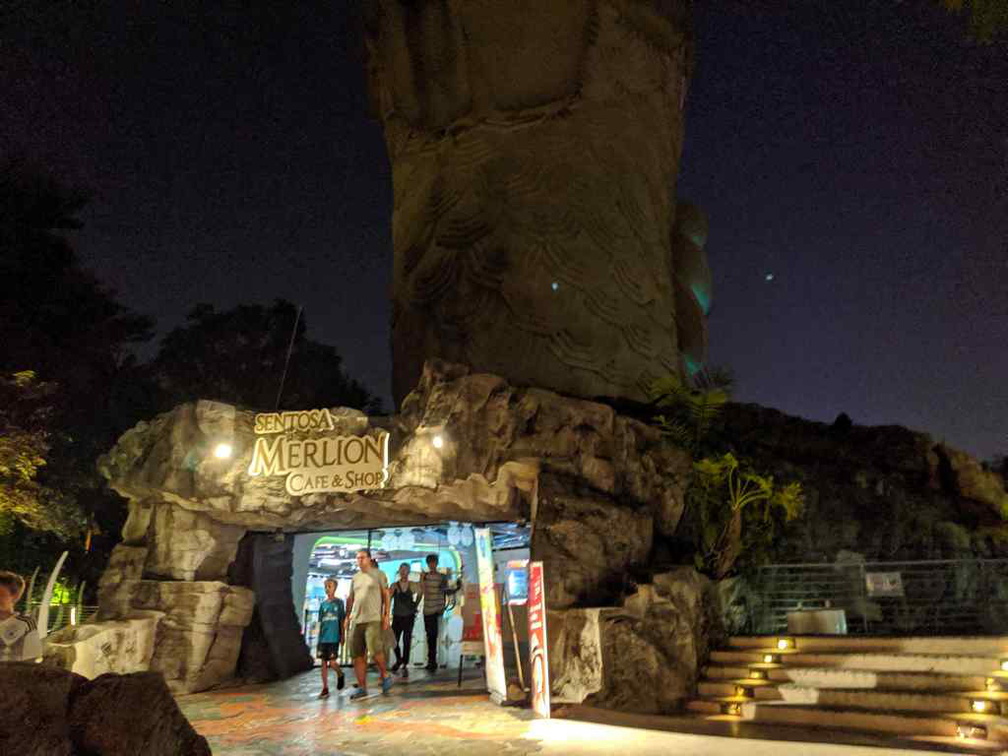 sentosa-merlion-046