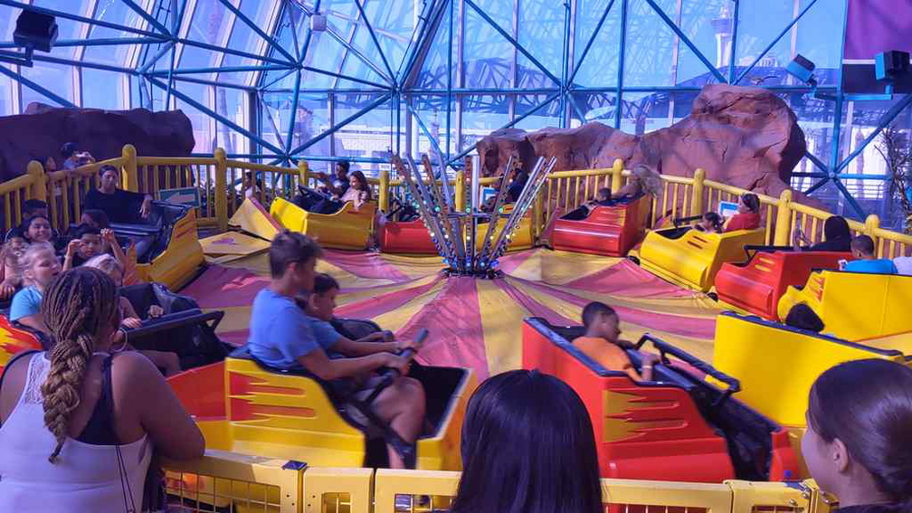 circus-circus-adventuredome-011