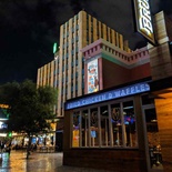 bruxie-chicken-newyork-vegas-02.jpg