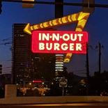 in-and-out-burger-01