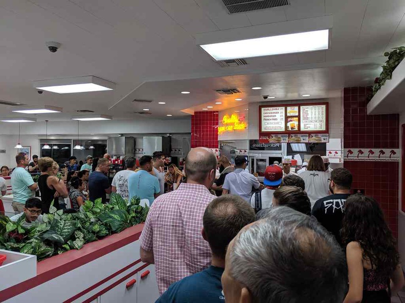 in-and-out-burger-05.jpg