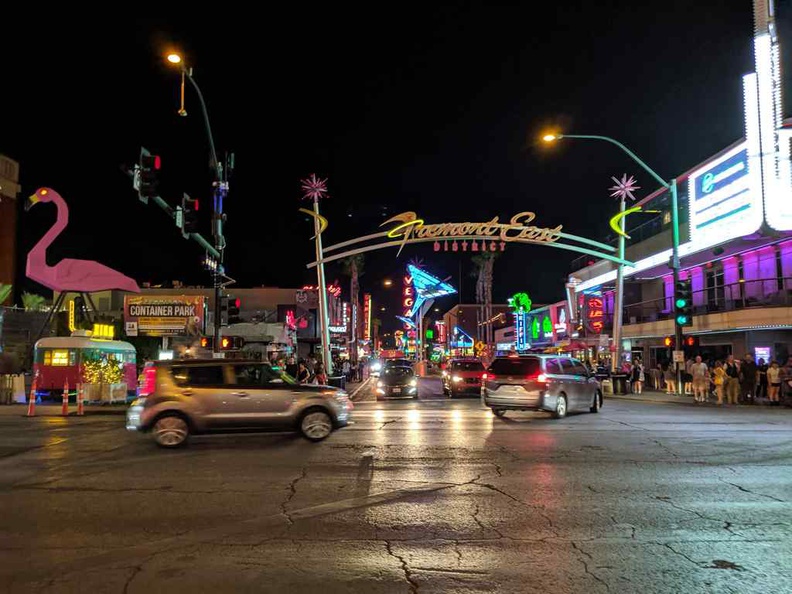 fremont-street-experience-las-vegas-09