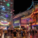 fremont-street-experience-las-vegas-21