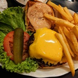 blacktap-burgers-mbs-05.jpg