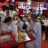 heart-attack-grill-fremont-16