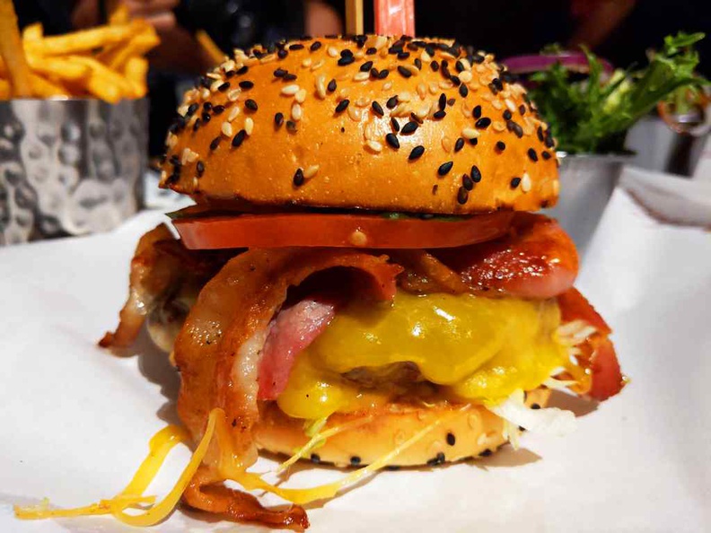 burger-and-lobster-changi-11.jpg