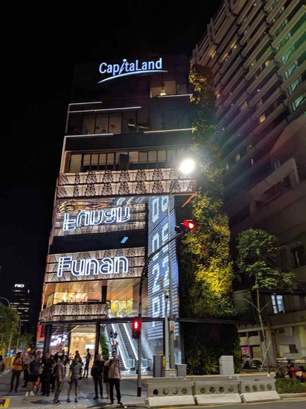 funan-mall-2019-01.jpg