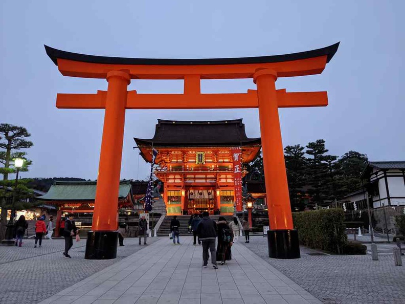 kyoto-fushimi-inari-japan-30