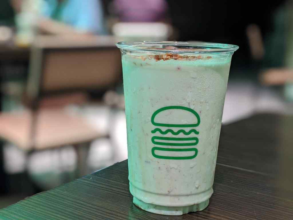 shake-shack-pandan-shake 01